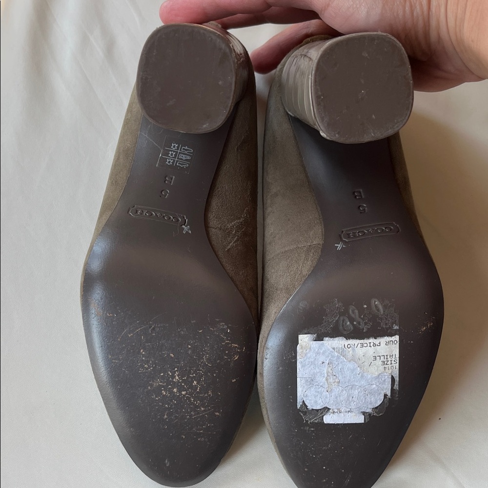 Coach Gray Suede Block Heel Pumps Office Formal 3 inch High - Picture 10 of 10